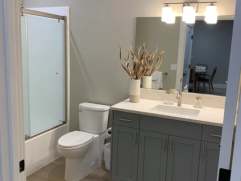 2nd Bathroom