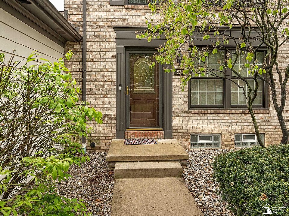 1st image of 23 Linswood St