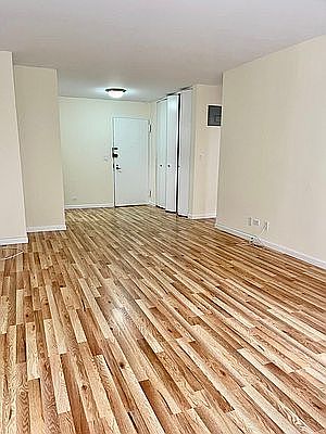 5th image of 220 E 65th St APT 4F