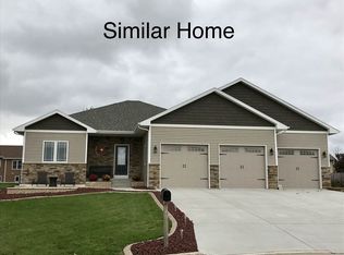 14 N Windmill Rdg, Evansville, WI 53536