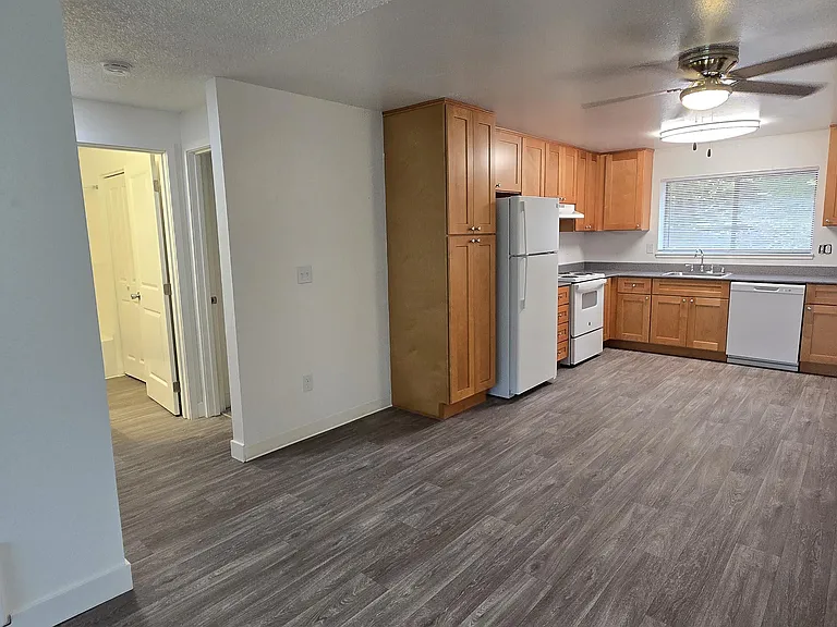 The Salish Place Apartments — Photo 19