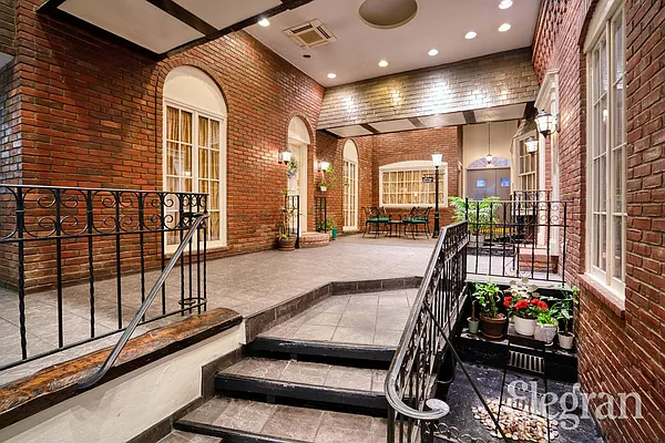 Sold by (Legacy) Elegran | media 20