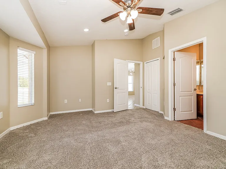 12704 Evington Point Dr — Photo 7