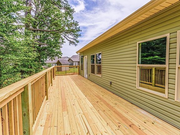 5th image of 804 Micah St Lot 40