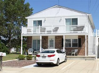 125 W Hollywood Ave, Wildwood Crest, NJ 08260