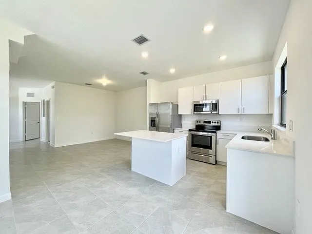 11719 SW 246th Ter — Photo 15