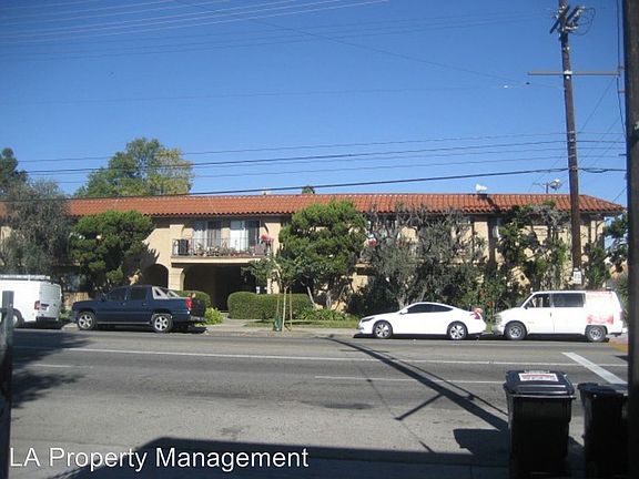 2nd image of 14209 Vanowen St APT 206