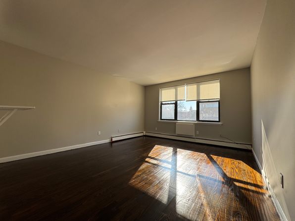 12-306 Willard St #317