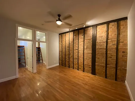 Rented by Premier Metro Realty Corp | media 1