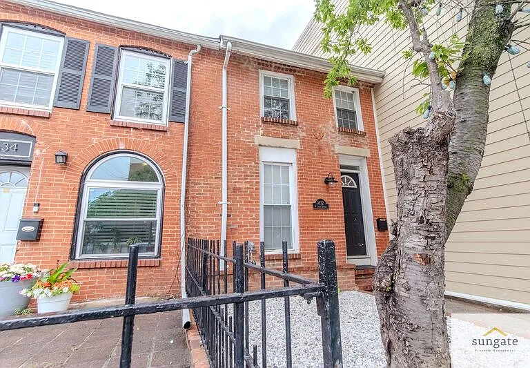 1632 Light St — Photo 22