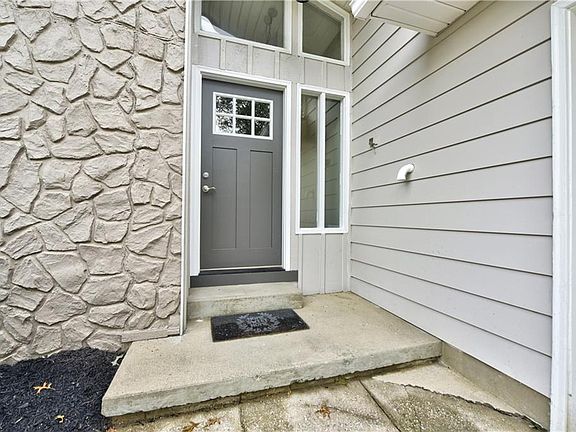 3rd image of 6530 Nicoll Dr