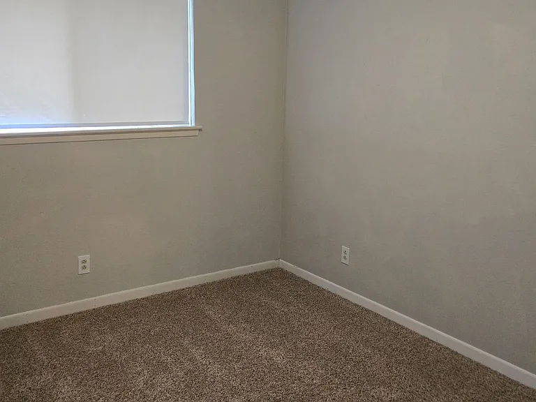 2909 Cypress Dr — Photo 13