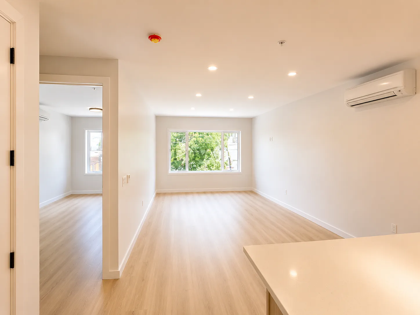 1 bed, 576 sqft, $2,295 — Photo 4