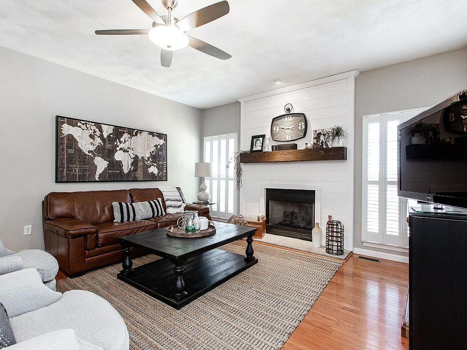 221 Yukon Ct 6, Waterloo, IL 62298 Zillow