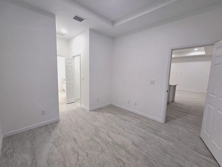 444 Genoa Ave S — Photo 30