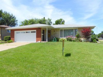 2775 Andrew Ct, Dubuque, IA, 52001