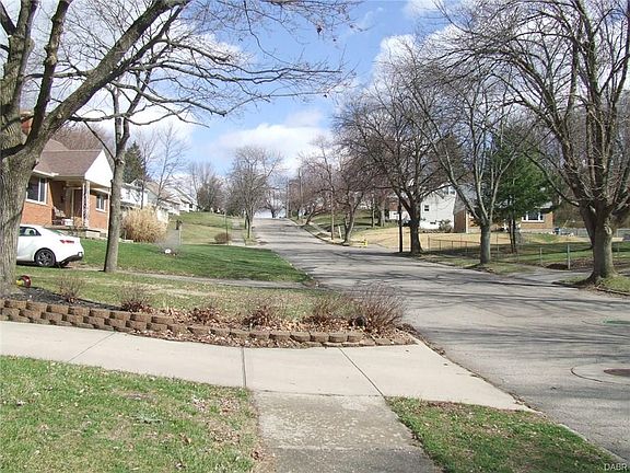 4th image of 1309 Rangeley Ave