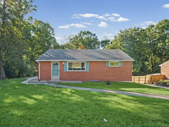 1403 Lakeside Dr, Allison Park, PA 15101