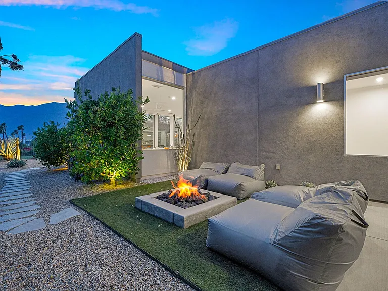 939 Bernardi Ln — Photo 6