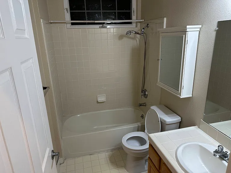 368 N El Camino Real — Photo 5