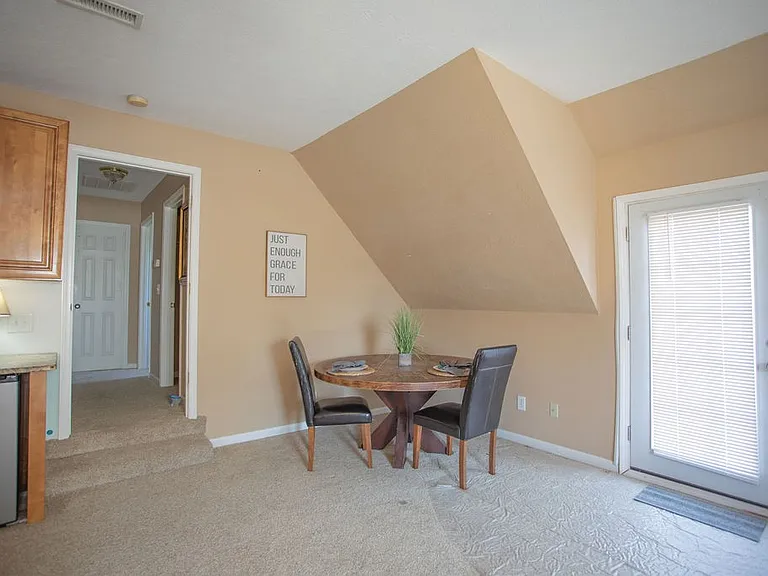 3441 Cross Meadow Dr — Photo 26