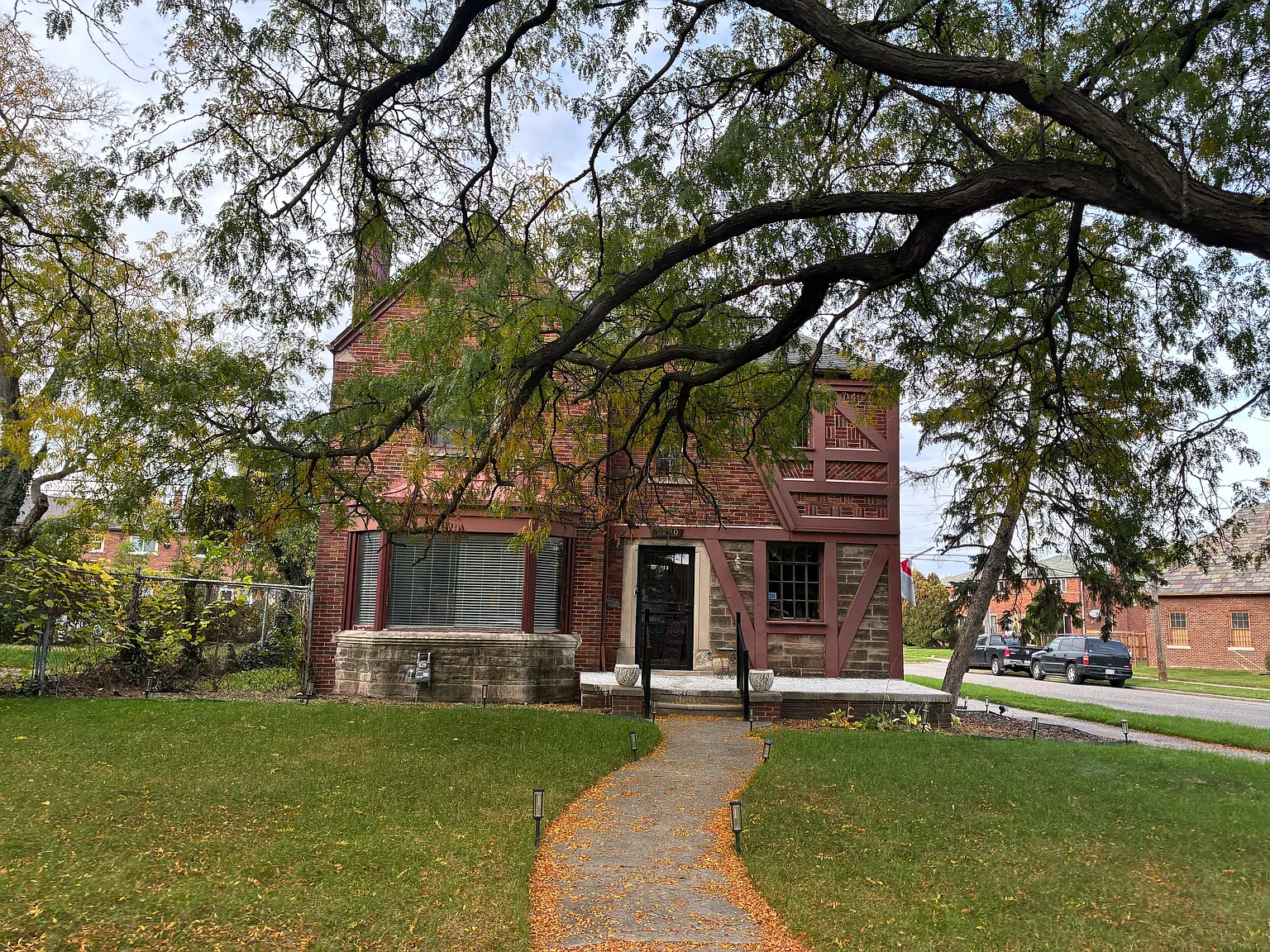 Oakman Blvd, Detroit — Photo 1