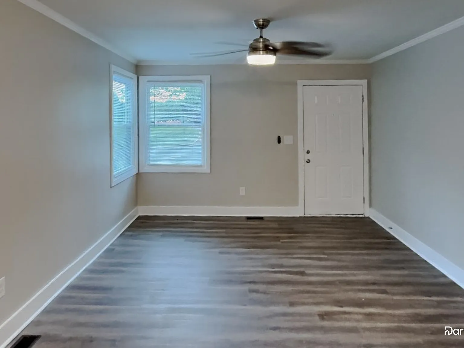 3 bed, 1.0 bath, 965 sqft, $1,390 — Photo 4