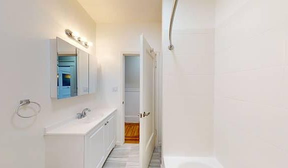 5th image of 1201 Leavenworth St #1402