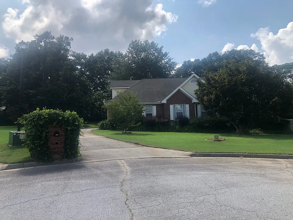 127 Ashley Dr