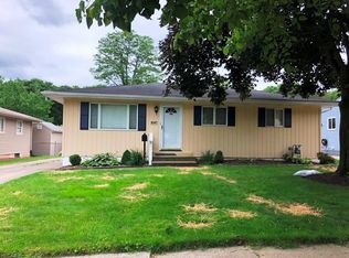 1047 Ellsworth Dr, Akron, OH 44313