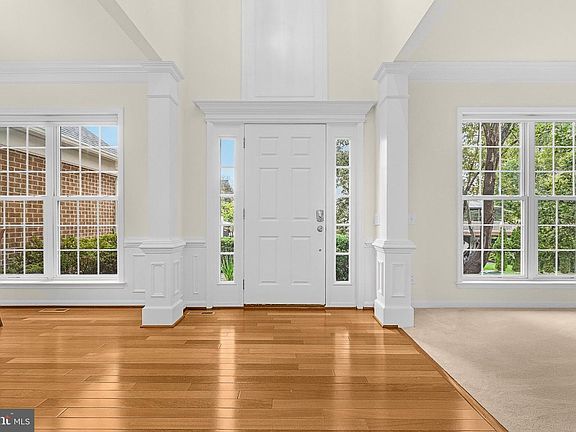3rd image of 8157 Douglas Fir Dr