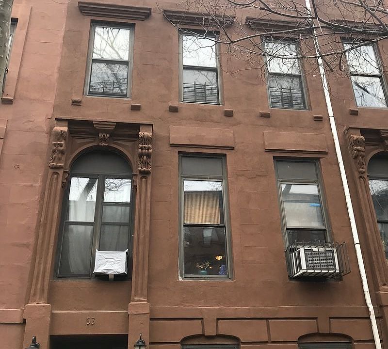 2nd image of 53 Saint Johns Pl APT 5E