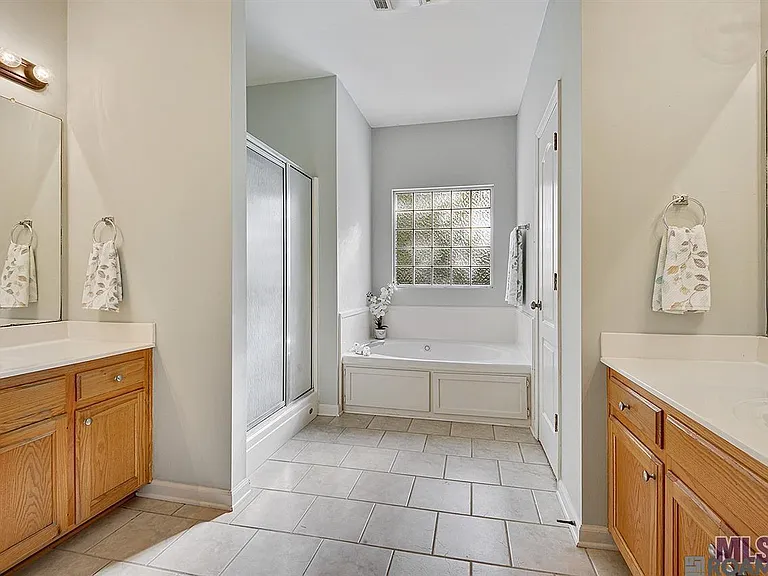 30946 Carriage Way — Photo 7
