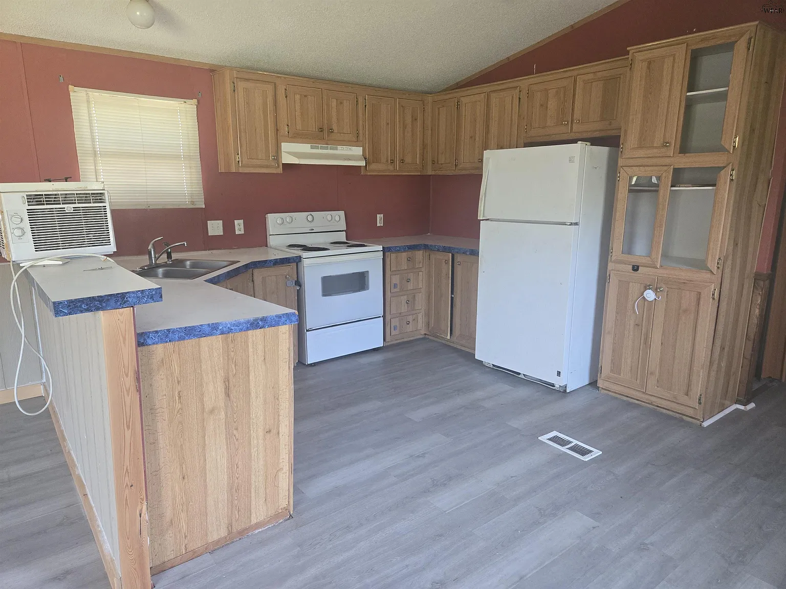 3 bed, 2.0 bath, 1216 sqft, $775 — Photo 4