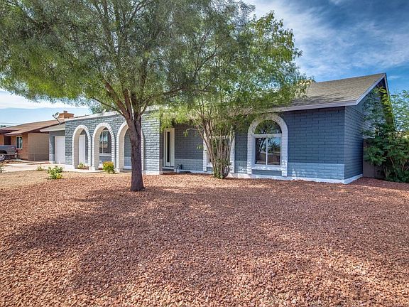 3102 W Greenway Rd 3