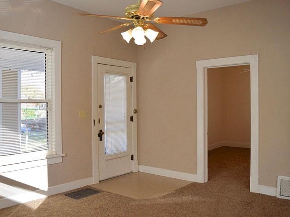 Entry room