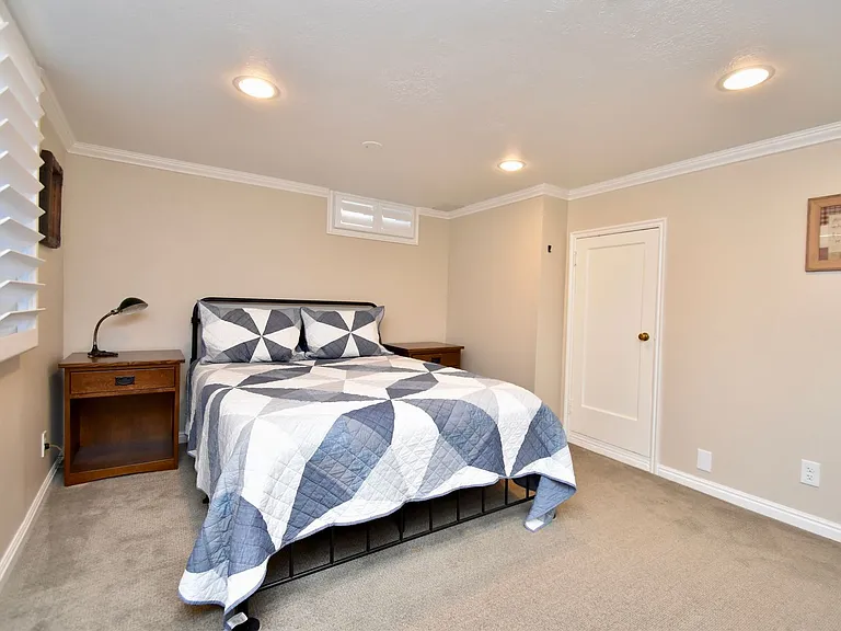2689 E Barbey Dr — Photo 9