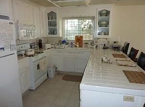 4th image of 7924 Graceland Ct