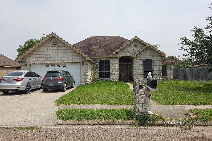 1st image of 861 Quail Hollow Dr