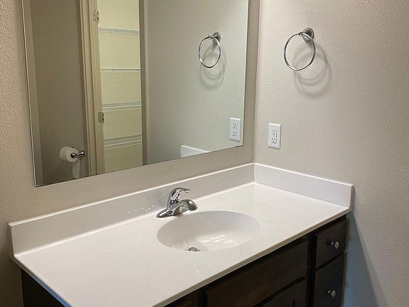 Upper level master bath