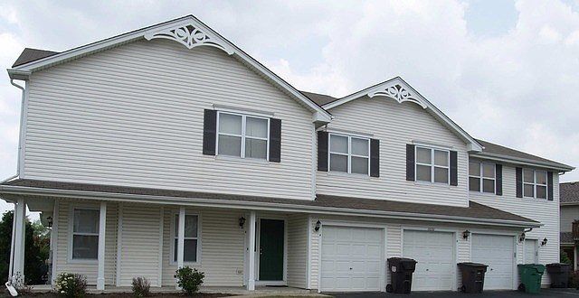 1st image of 12252 Fairway Cir Unit B