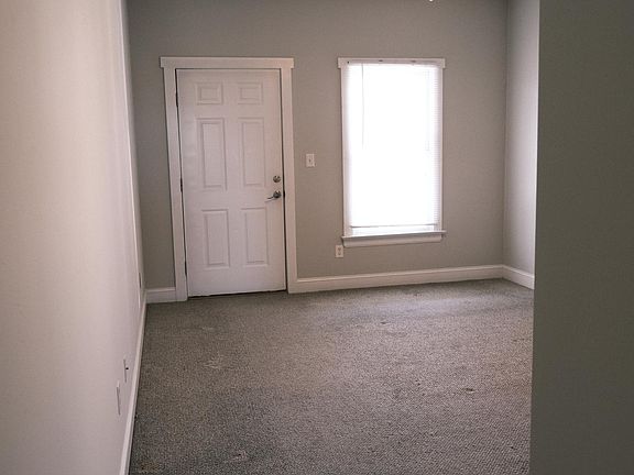 5th image of 212 W 12th St APT A