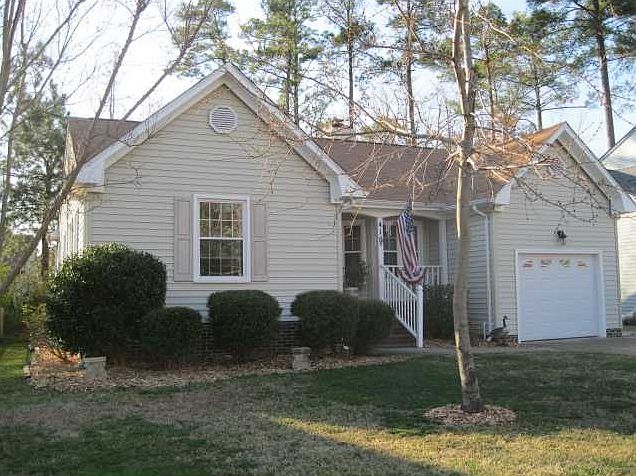 1st image of 410 Supplejack Ct