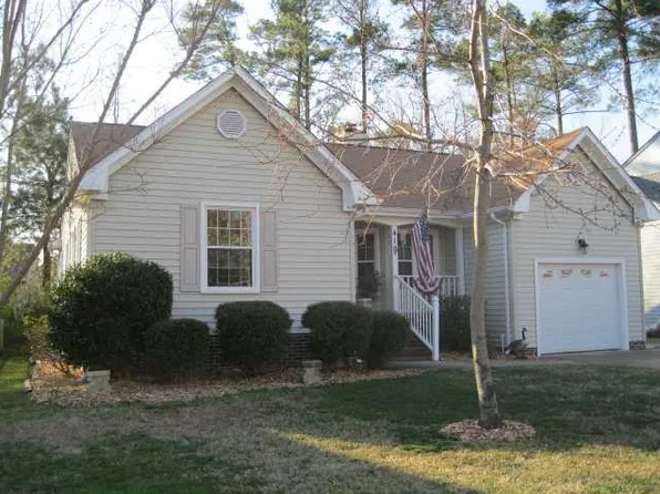 410 Supplejack Ct, Chesapeake, VA 23320