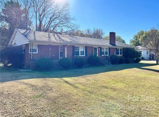 6121 Tuckaseegee Rd, Charlotte, NC 28214