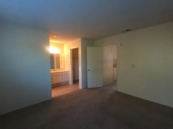 2621 Crosshaven Ln — Photo 26