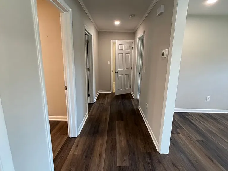 228 College Dr — Photo 12