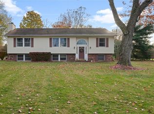 2997 Spangler Rd, Hermitage, PA 16148
