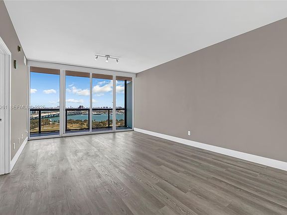 5th image of 888 Biscayne Blvd APT 1710