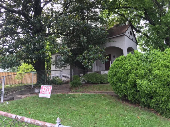 4525 Old Dominion Dr, Arlington, VA 22207
